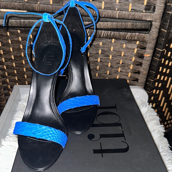 Tibi Amber Single Band Sandal - sz 39. Never worn out just around the house. - Picture 5 of 8